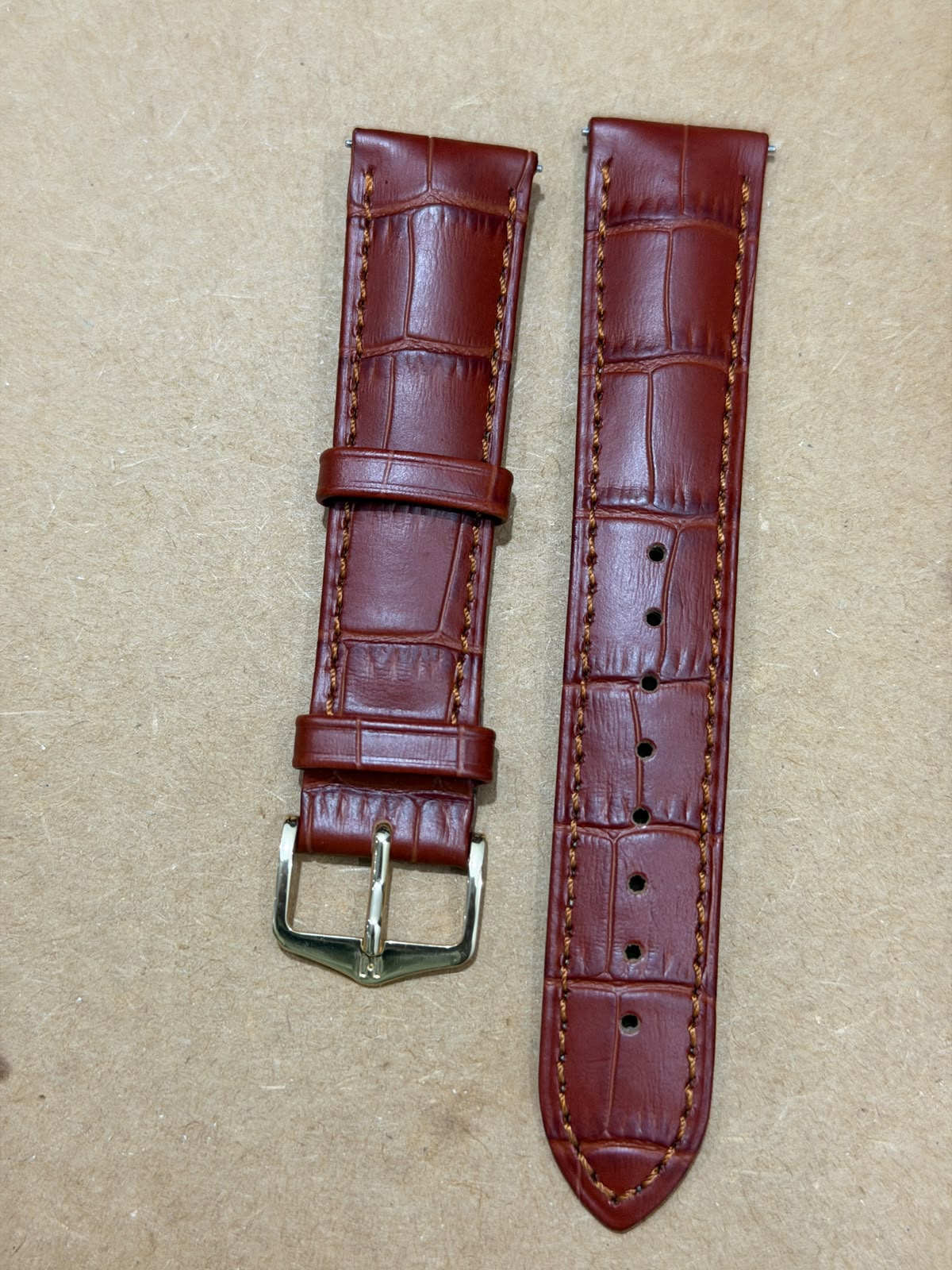 Hirsch 20mm Genuine Leather Watch Strap – Brown Croco with Gold-Tone Buckle